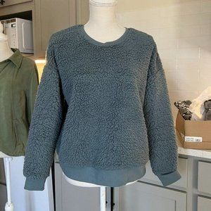 a new day Fuzzy Cozy Long Sleeve Pullover Shade of Blue Size Medium